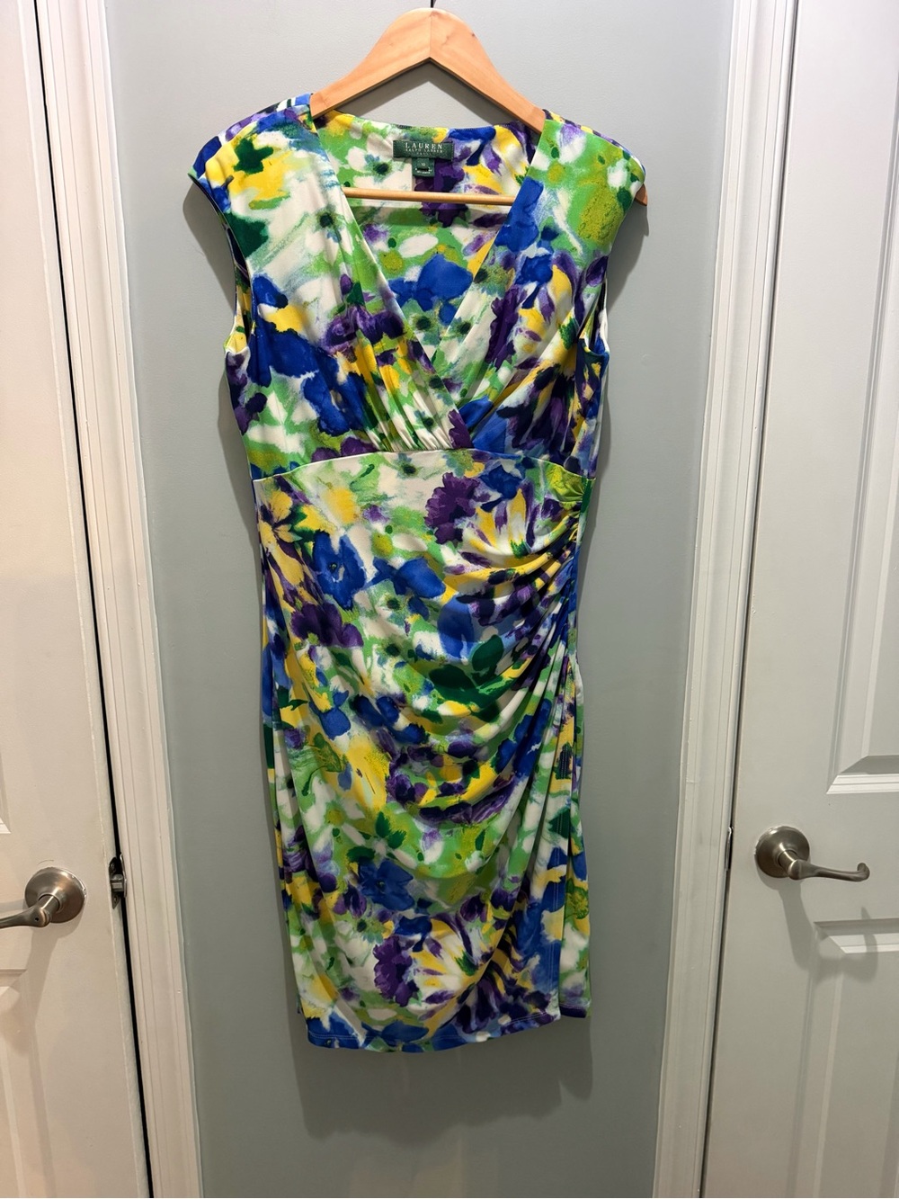 Lauren Ralph Lauren Floral Faux Wrap Sheath Dress in Multi EUC Wedding Guest